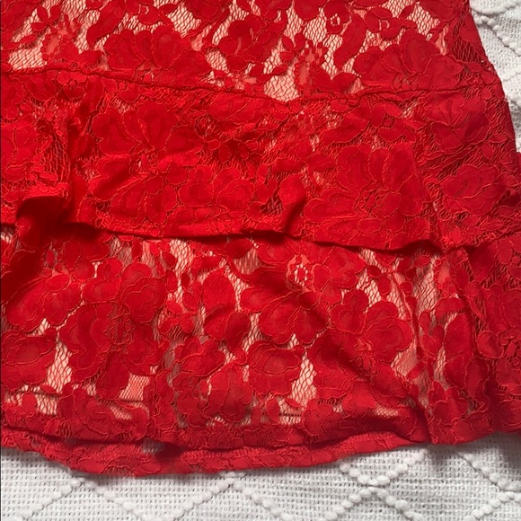 Eternal romance red lace mini skirt - Picture 3 of 8